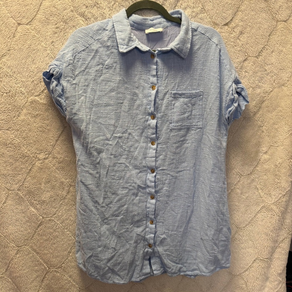 Bluivy Light Blue Short Sleeve Button-Down Shirt
